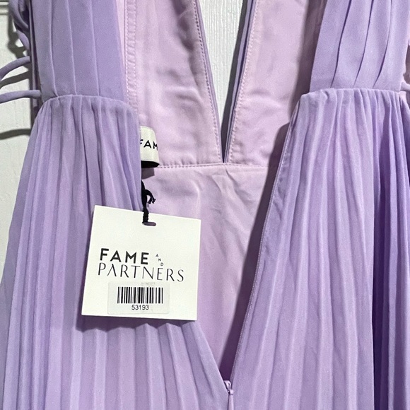 Fame and Partners Lilac Gown - Picture 7 of 16